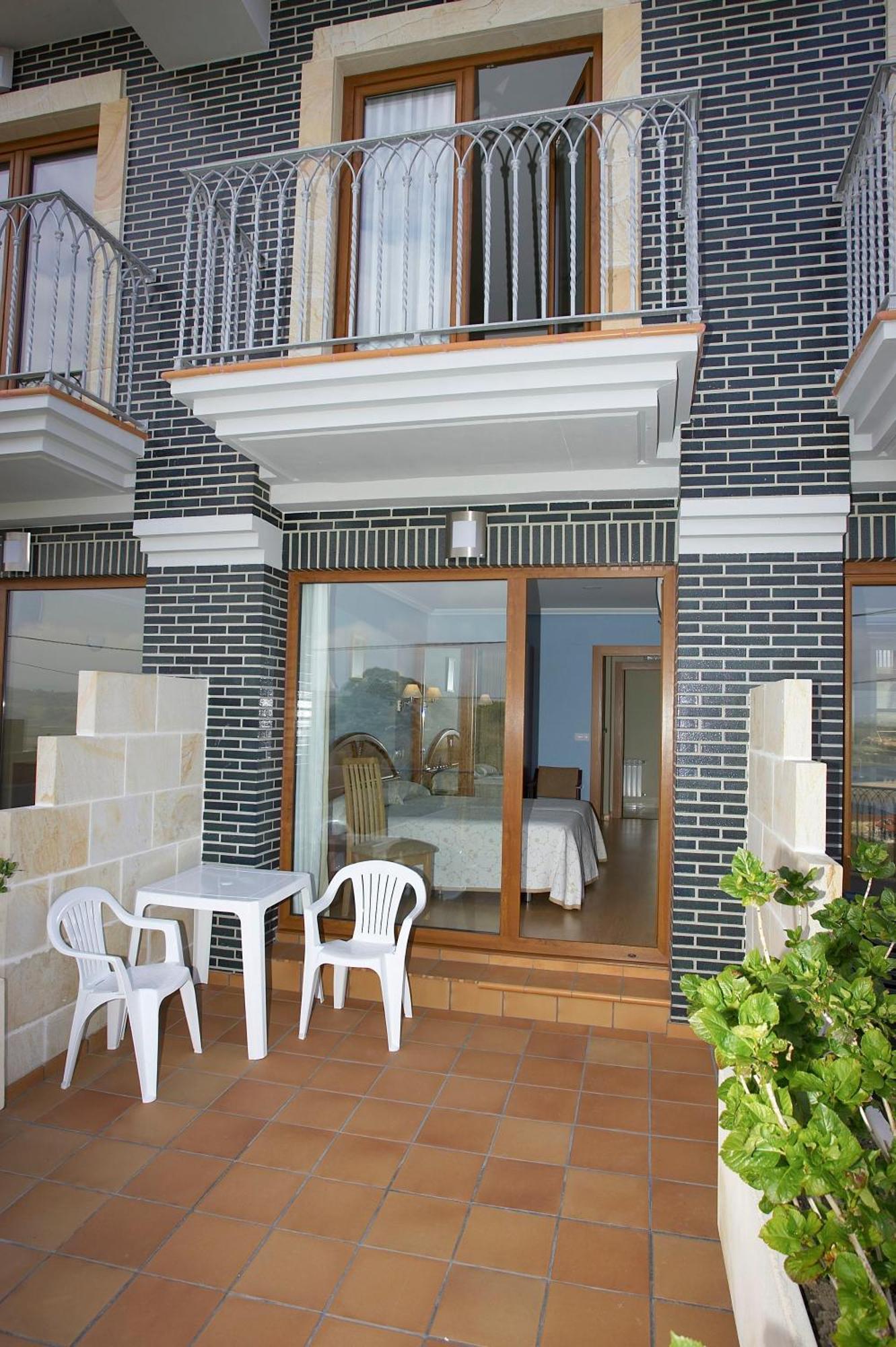 Hotel Azul De Galimar San Vicente De La Barquera Exterior photo