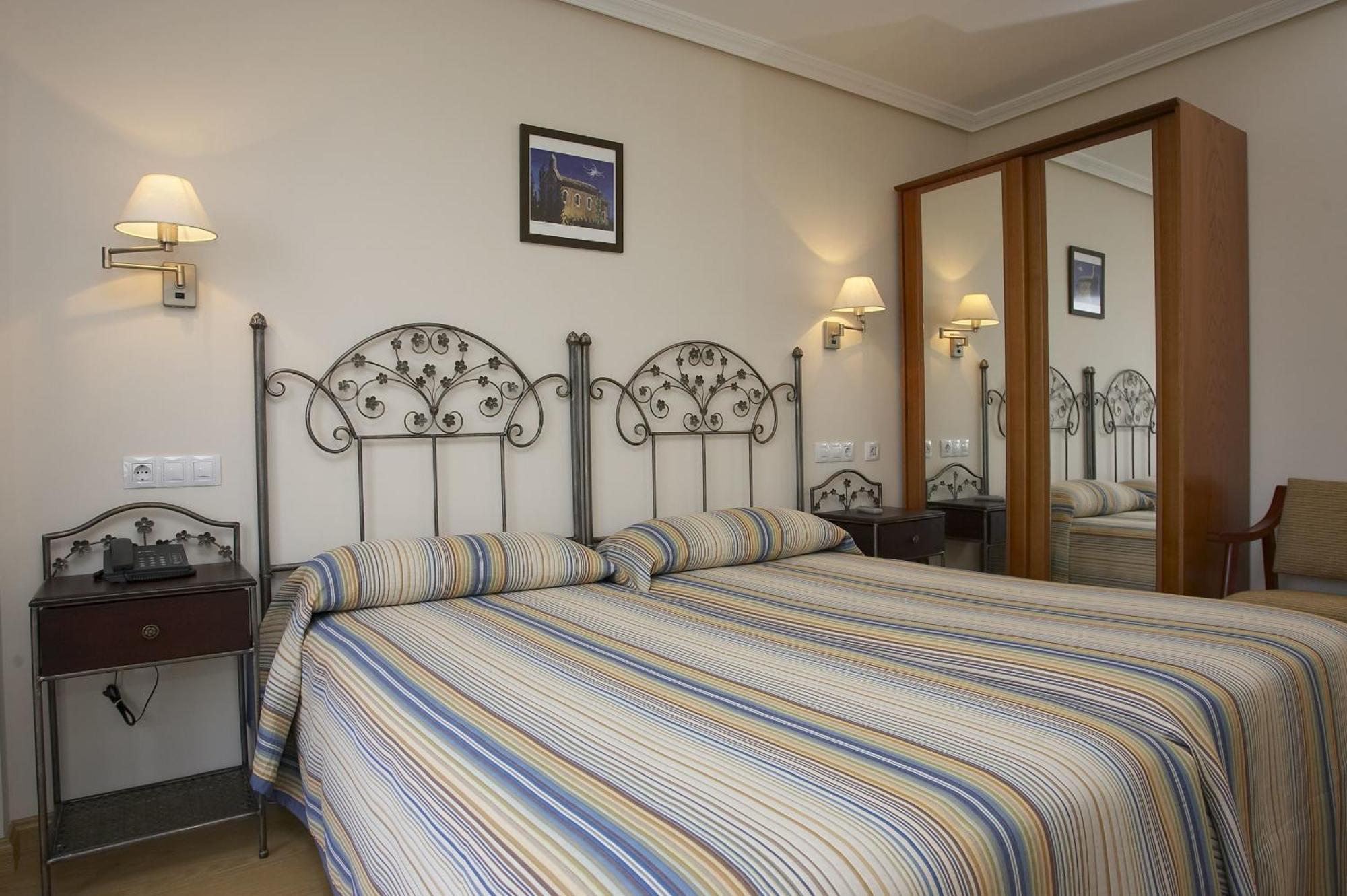 Hotel Azul De Galimar San Vicente De La Barquera Room photo
